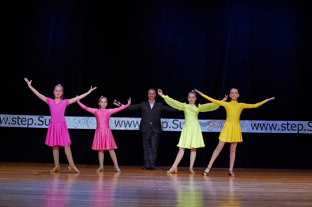 Сергей Богатырев - профессиональный учитель танцев