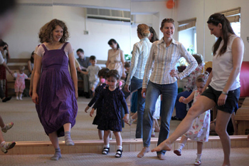 Танцы для самых маленьких детей в Химки от 1,5 до 3 лет